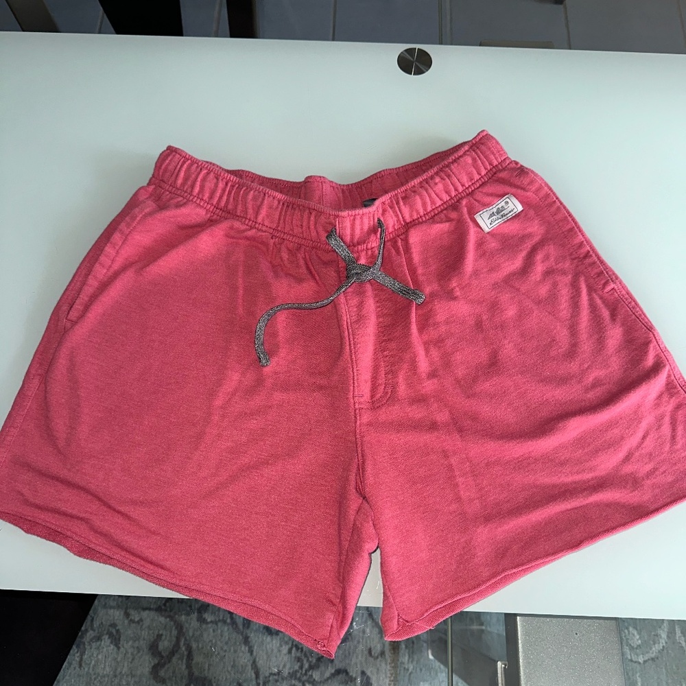 Men' Eddie Bauer Pull on Shorts ~ Large